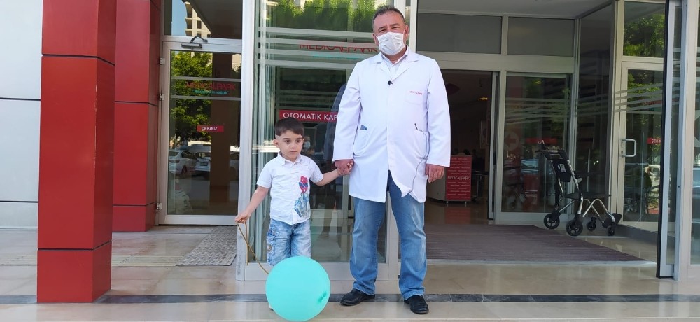4 yaşındaki Muhammed artık duyup konuşacak 