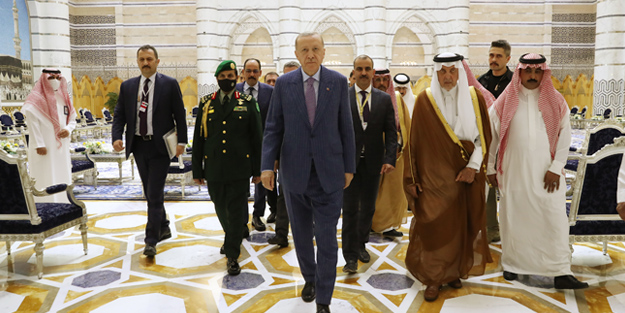 4 yıl aradan sonra bir ilk! Cumhurbaşkanı Erdoğan Suudi Arabistan'da