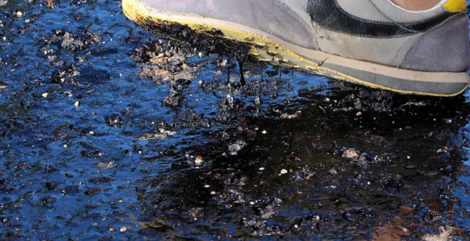 40 dereceyi bulan sıcaklar asfaltı eritti