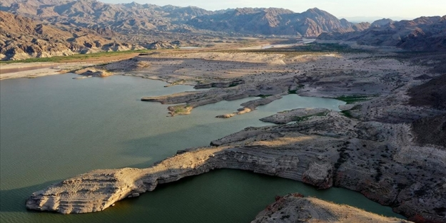 40 milyon insanın su içtiği nehir kurumaya başladı