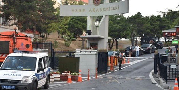 40 rütbeli daha tutuklandı!