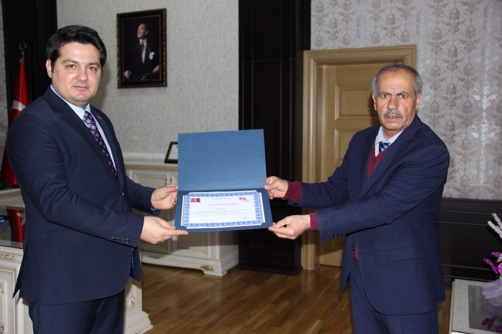 40 yılda 15 kaymakama şoförlük yaptı 