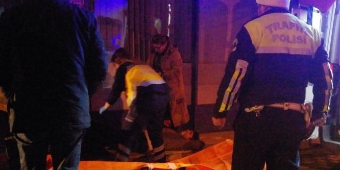 Bıçaklı kavgada 2 kişi hastanelik oldu