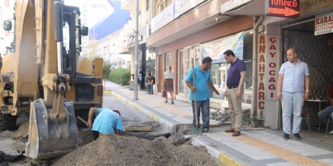 Aydın Caddesinde çalışmalar devam ediyor