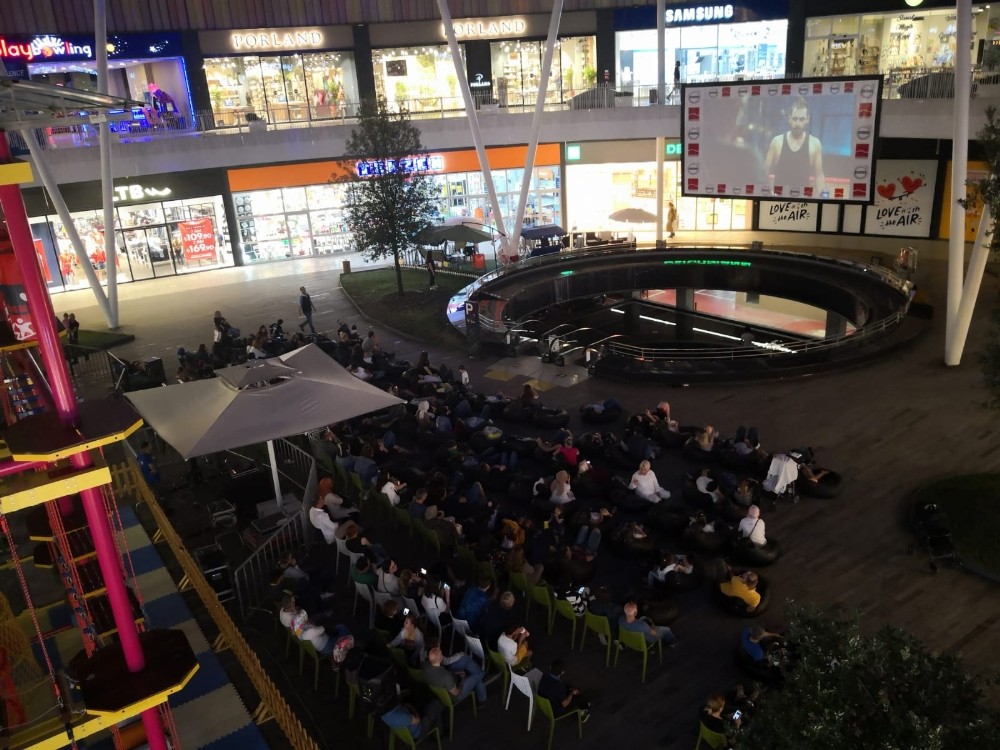 41 Burda açık hava sinema günleri devam ediyor 