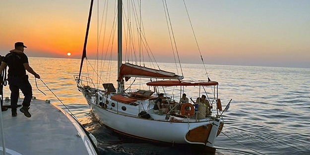 41 FETÖ’cü denizden kaçarken enselendi