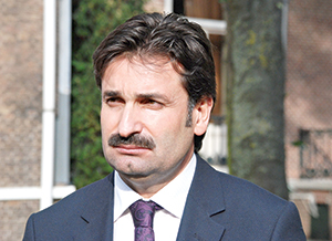 Hollanda’da 18 bin çocuk ailesinden koparılmış