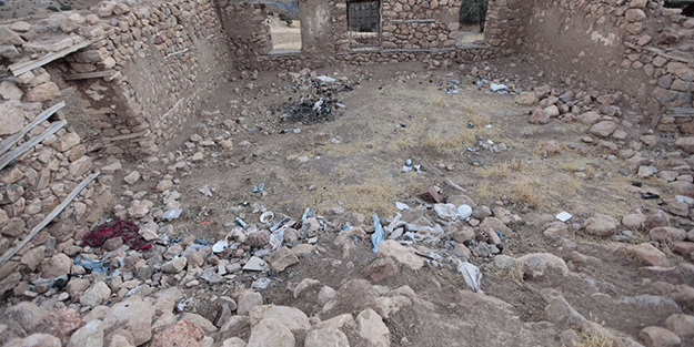 43 yıldır tek bir kişi yaşamıyor! İşte o hayalet köyün terk edilme nedeni...