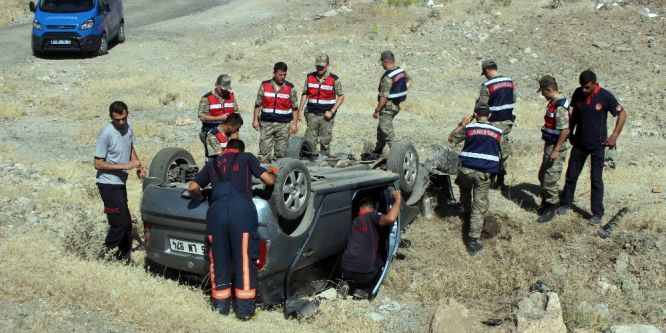 Otomobil şarampole uçtu: 5 yaralı