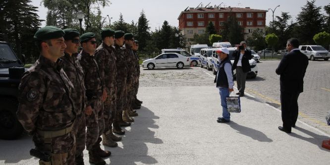 Engelli miniklerden İl Emniyet Müdürlüğü’ne ziyaret