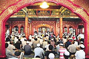 Çinli Müslümanlar kenetlendi