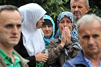 Sırpların katlettiği 409 Boşnak’ın cenazesi Saraybosna’ya ulaştı...