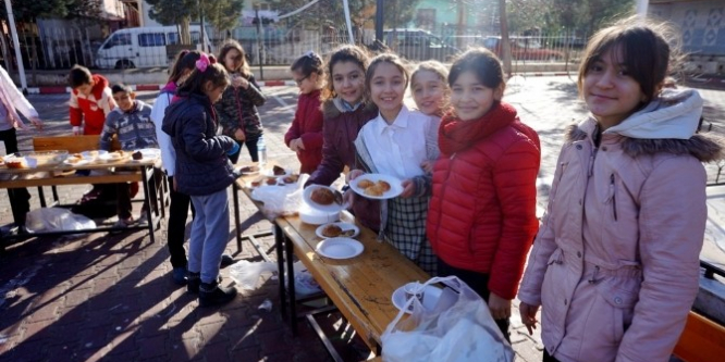 Minikler'den duygulandıran hareket!