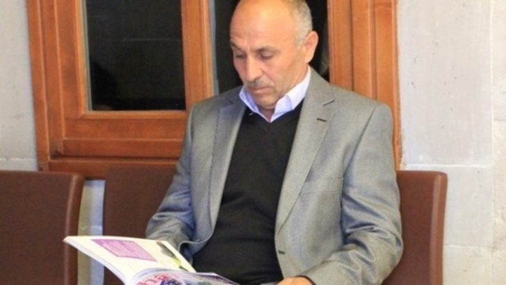 45 dakika süren operasyonla 40 yıldır görmeyen gözüne kavuştu 