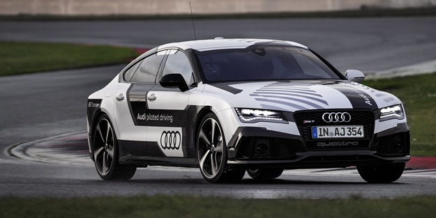 4.5 Km’lik pisti sürücüsüz geçti