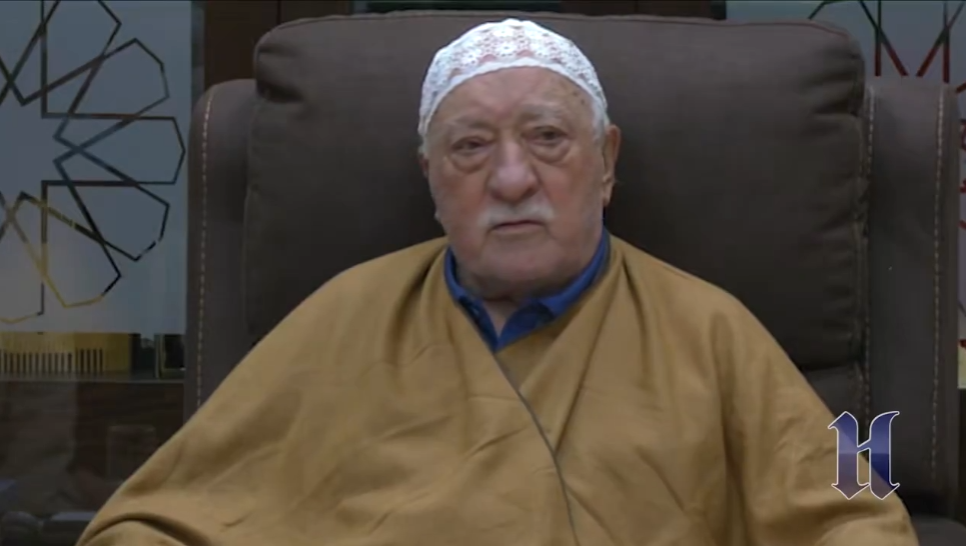 450 yargıç görevlerine iade edildi... FETÖ elebaşından "Yeniden Diriliş" mesajı! Yerine geçecek ismi açıkladı