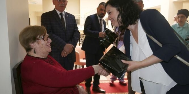 Şehit anneleri Anneler Günü'nü huzurevinde kutladı