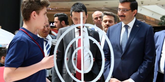 Keçiörenli küçük mucitlerin robotları sergileniyor