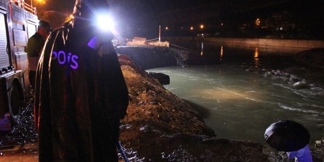 Polisten kaçarken Yeşilırmak’ta kayboldu