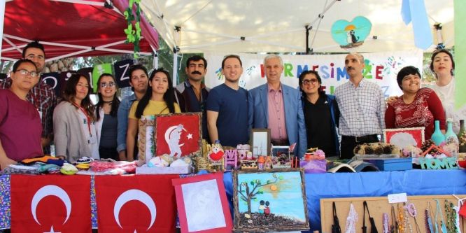 Söke’de engellilerden renkli kermes