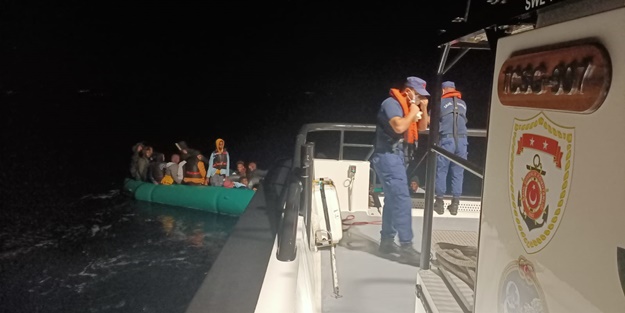 49 düzensiz göçmen kurtarıldı