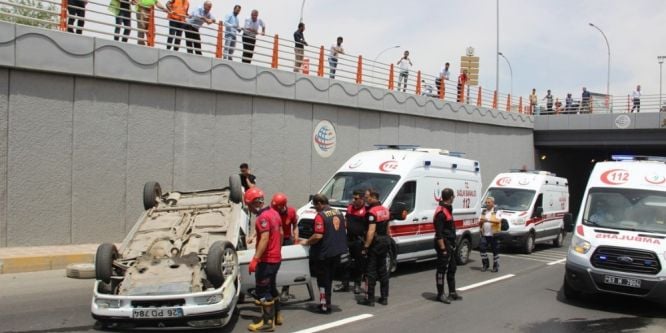 Otomobil takla attı: 2 yaralı