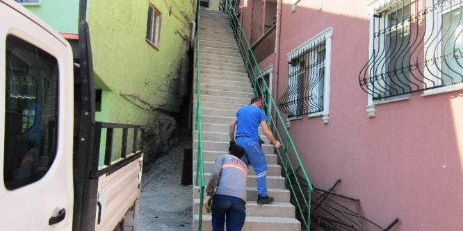 İzmit'te hizmetler aralıksız sürüyor