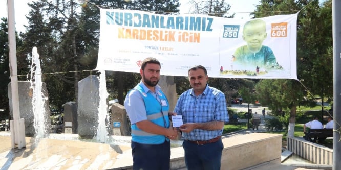 Başkan Cabbar’dan kurban bağışı