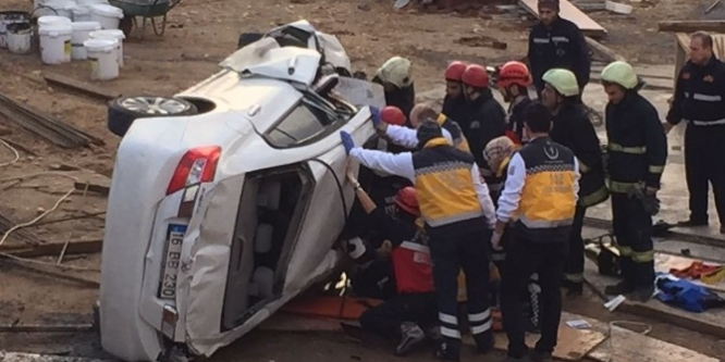 Bursa'da okul inşaatına uçan otomobilin sürücüsü hayatını kaybetti