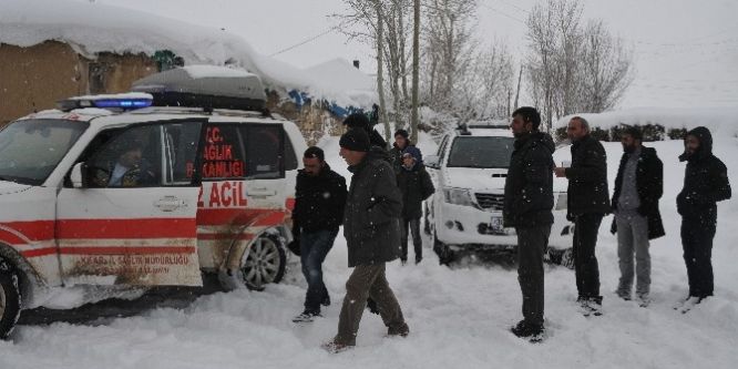 Yüksekova’da hasta kurtarma operasyonu