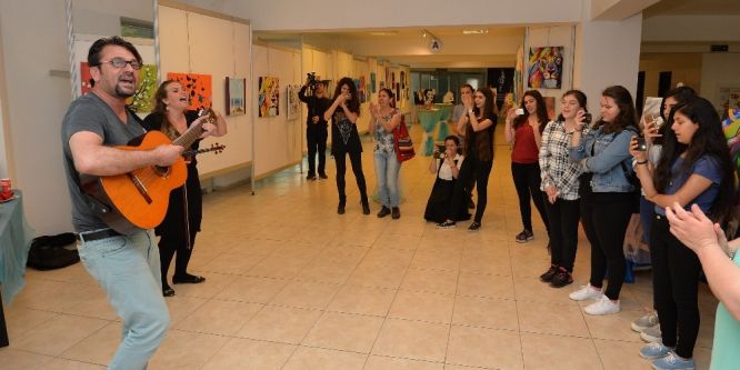 Muratpaşa’da renkli resim sergisi