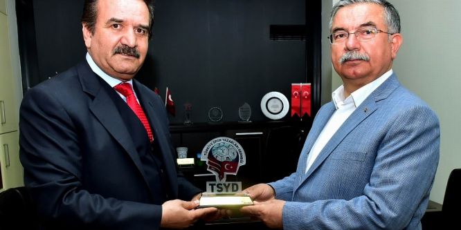 Bakan Yılmaz’dan, TSYD İl Temsilciğine ziyaret
