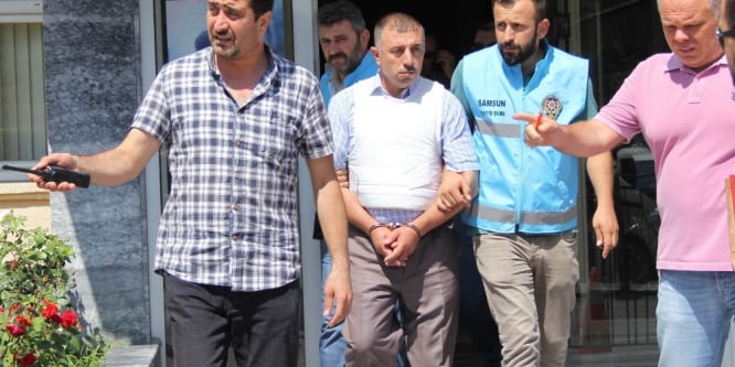 Samsun’da 2 kişiyi öldürüp, 1 kişiyi ağır yaralayan şahıs tutuklandı