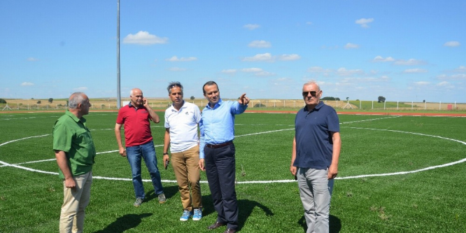 Tekirdağ Spor yöneticileri NKÜ Stadyumunu inceledi