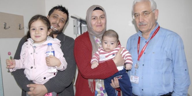 Minik Kerem dev tümörden kurtuldu