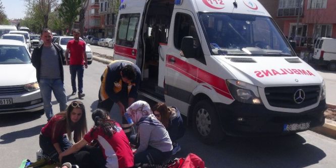 Aksaray’da otomobil yayaya çarptı