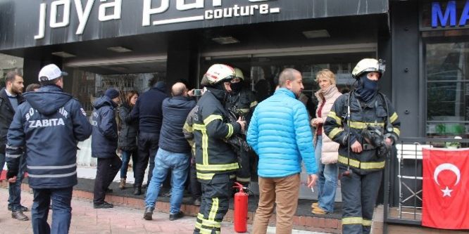 Gelinlik dükkanında yangın çıktı