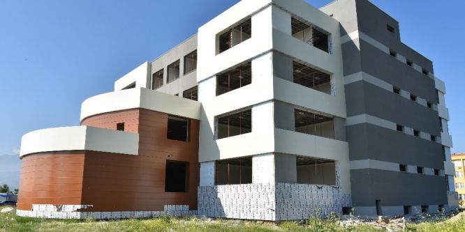 Salihli’nin fakülte binasında sona gelindi