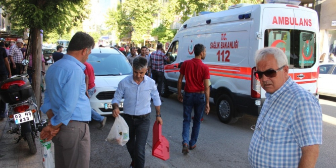 Yayaya çarpıp kaçtı