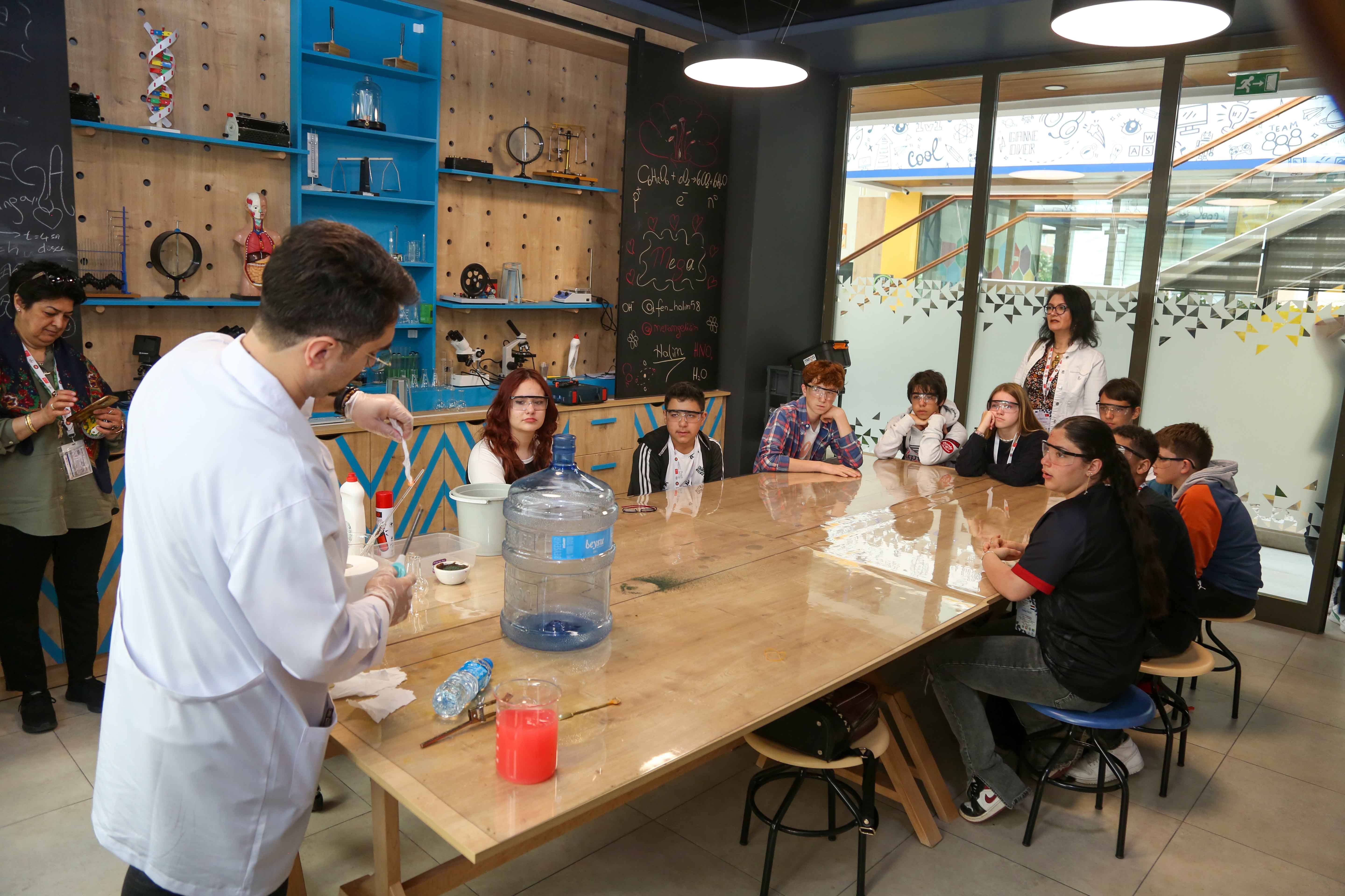 5 farklı ülkeden gelen öğrenci ve eğitmenler; MEGA’ya ve Meram'a hayran kaldılar