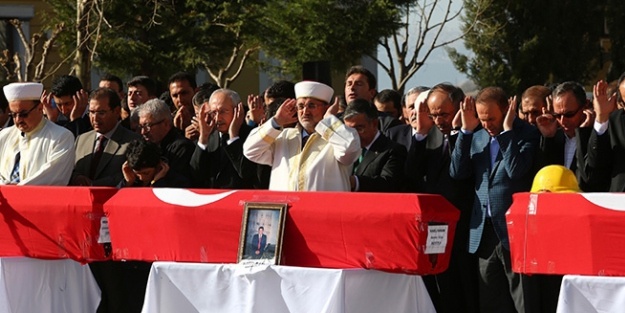 5 işçi de son yolculuğuna uğurlandı