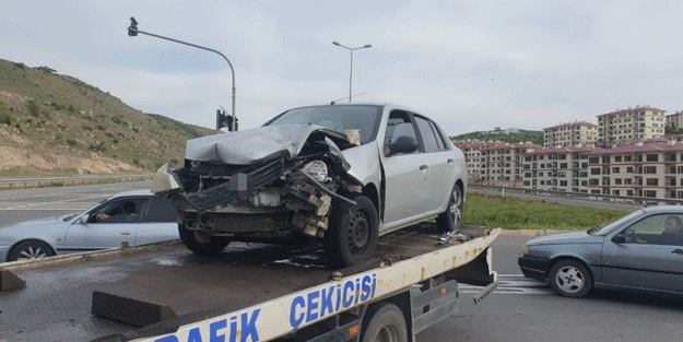 5 kişilik otomobilden 10 yaralı çıktı