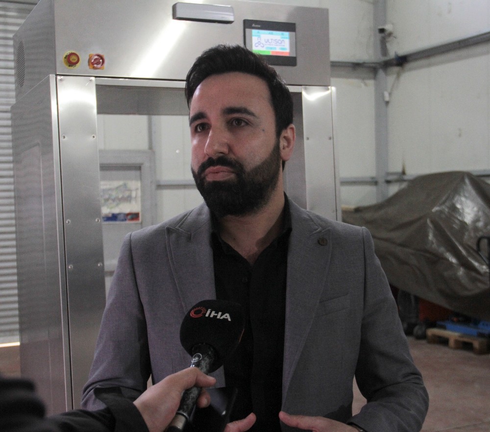 5 litre dezenfektan bin kişiyi dezenfekte ediyor 
