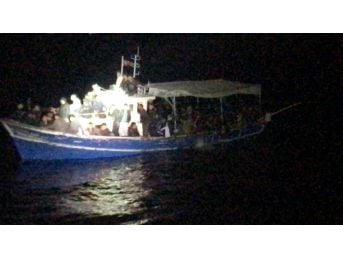 5 Ülkenin aradığı göçmen kaçakçısı 112 mülteciyle birlikte Mersin’de yakalandı