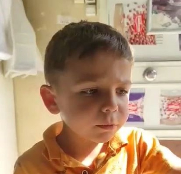 5 yaşındaki çocuktan alkışlanacak hareket! Bakın İsrail ürünlerine nasıl tepki gösterdi