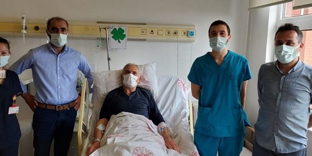 5 yıldır akciğerinde lades kemiği vardı! Ameliyat edildi