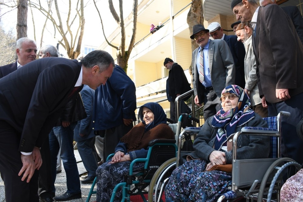 5 yıldızlı otel konforunda huzurevi hizmeti 