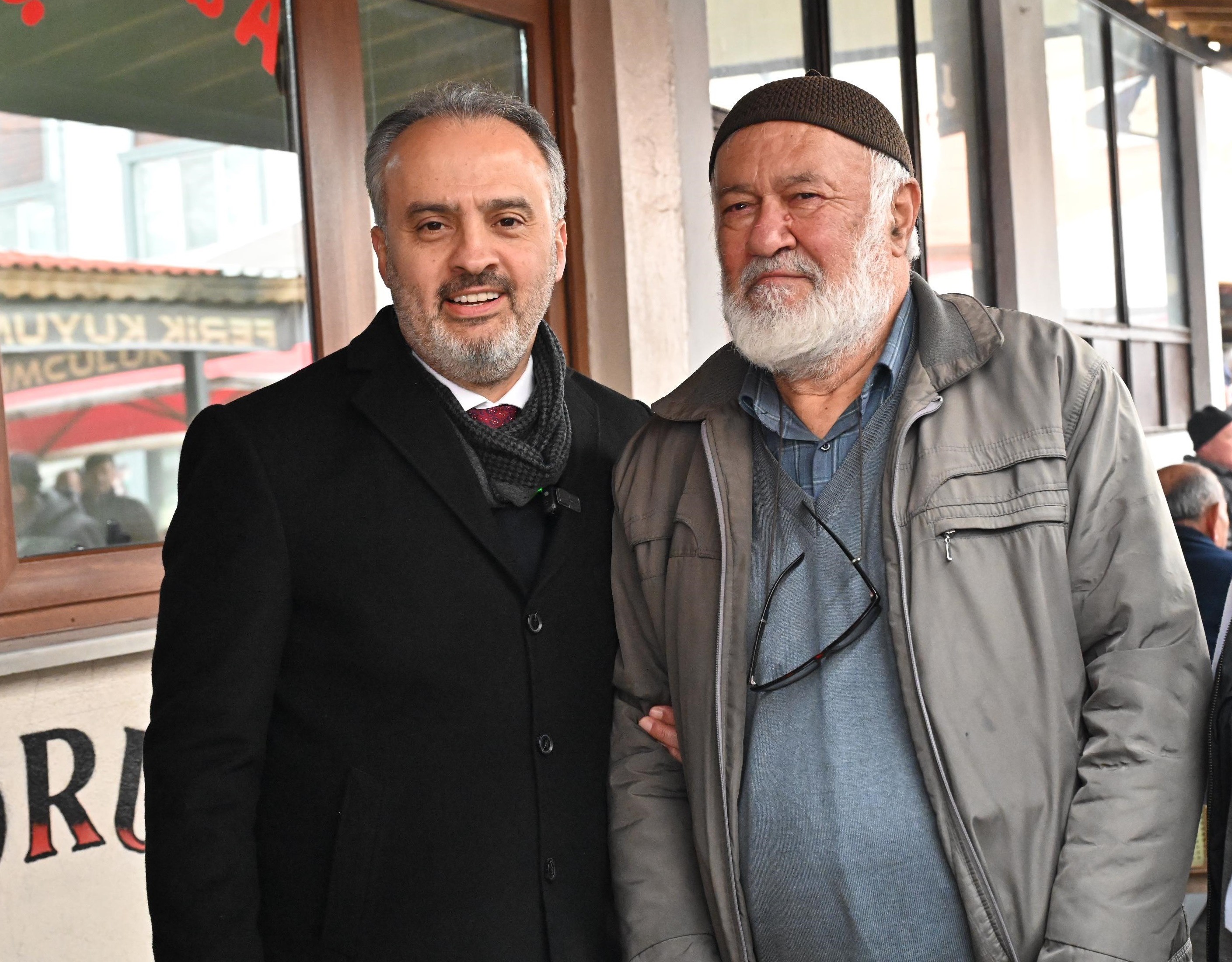 50 bin emekliye bayram destek çekleri ulaştırıldı