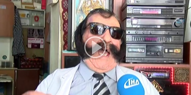 50 senedir bıyıklarını kesmiyor