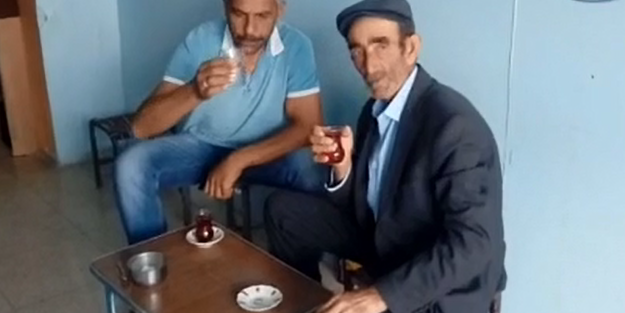 50 yıldır su yerine bakın ne içiyor